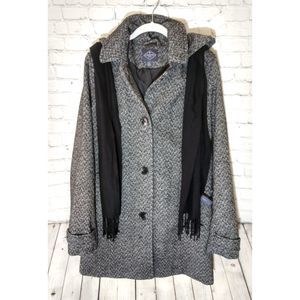 St Johns Bay Black & White Jacket with Scarf, LT